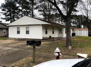 120 Armon Ave, Virginia Beach, VA 23452