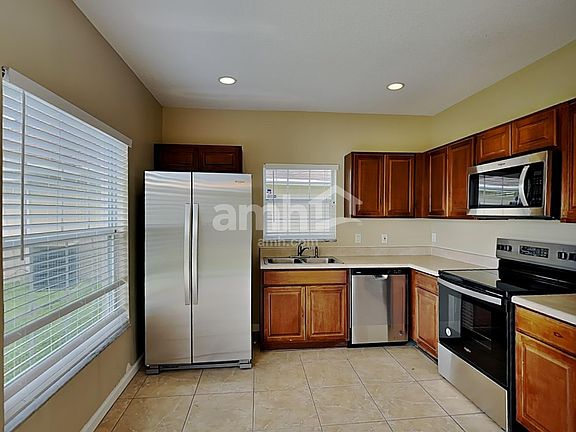 4th image of 2072 Shannon Lakes Blvd