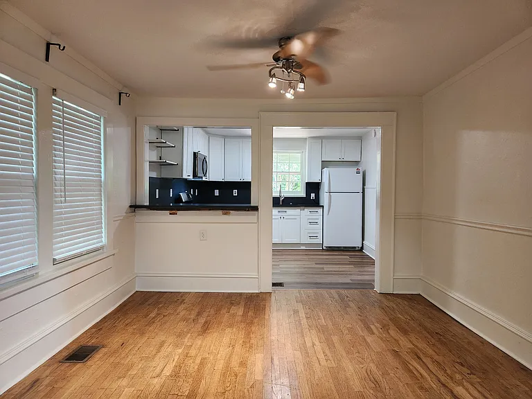 1505 Eastland Rd — Photo 7