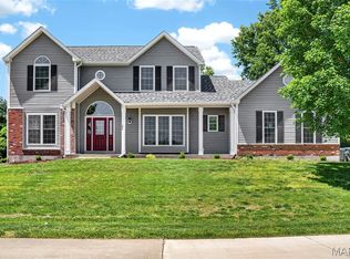 398 Round Tower Dr E, Saint Charles, MO 63304
