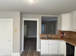 8 Petersburg Rd APT 1, Lancaster, PA 17601