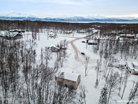 4th image of 1807 S Laurie Meadows Dr