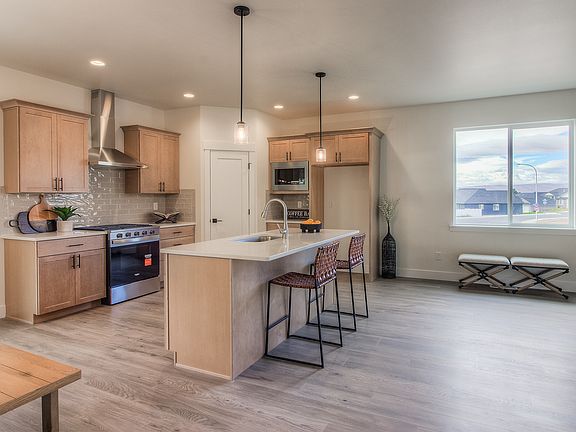 4th image of this home