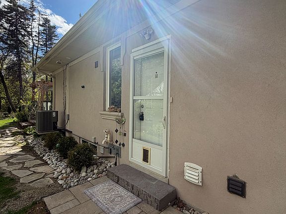 2nd image of 1498 Indian Rd