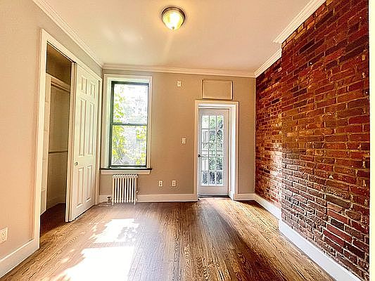 1st image of 250 Mott St APT 11