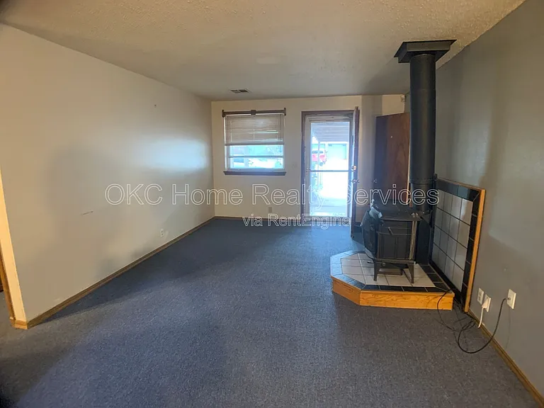 4900 S Dimple Dr — Photo 3