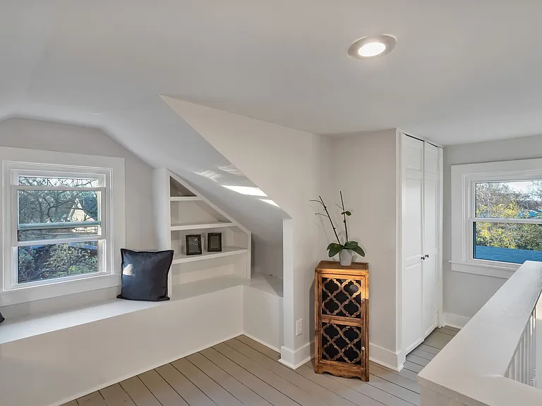 514 Drake Ave — Photo 11