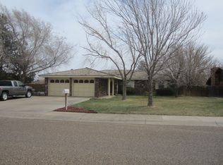 1909 Windsor Ln, Liberal, KS 67901