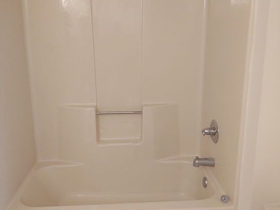 4th image of 5141 Glenwood Way
