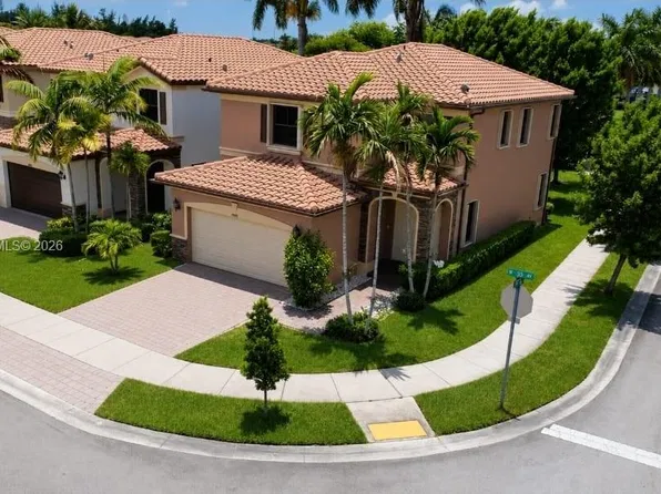 8890 W 33rd Ave, Hialeah, FL 33018