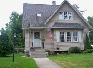 63 California Ave, Springfield, MA 01118