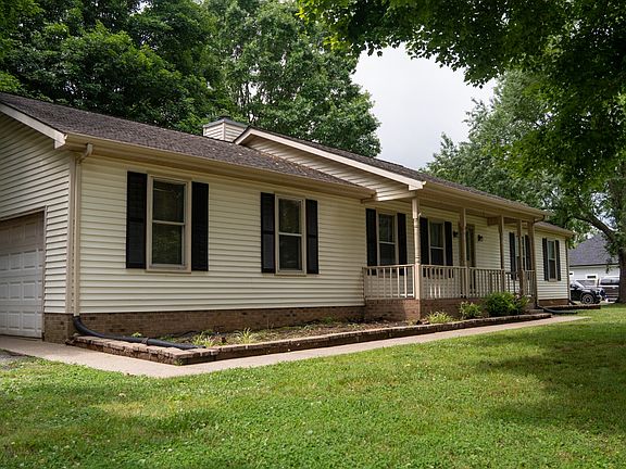 3rd image of 4031 Country Park Ln