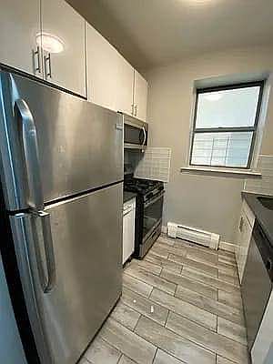 2nd image of 222 W 140th St APT 2C