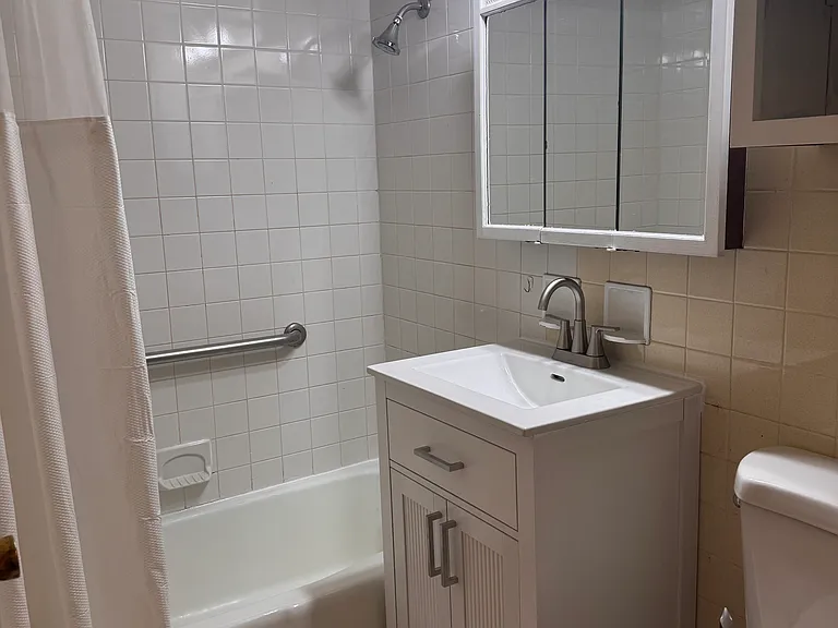 8645 Newland Ave #2-L — Photo 6