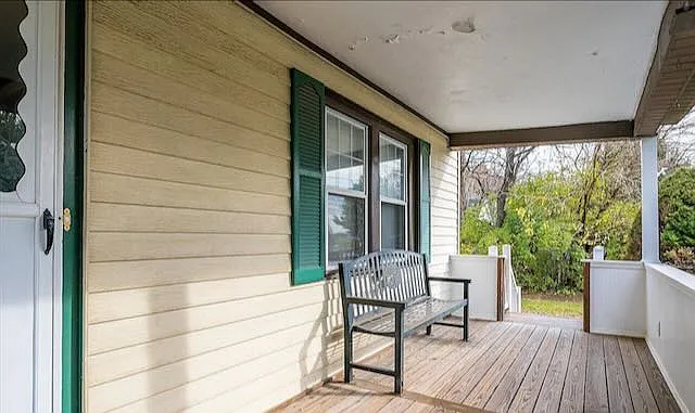 61 Stouts Ln — Photo 4