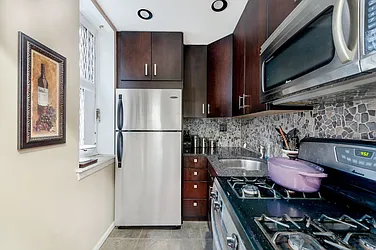 Rented by Guy Goldman, LREB