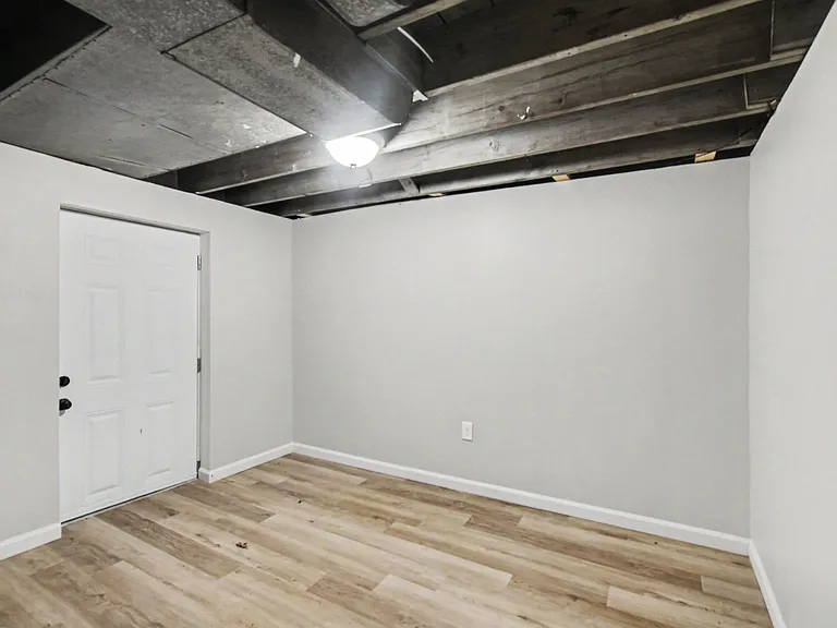 5613 Statler Ave — Photo 15