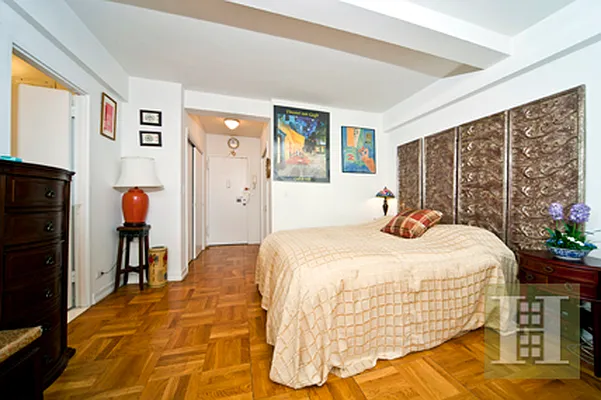 Sold by Halstead Real Estate | media 17