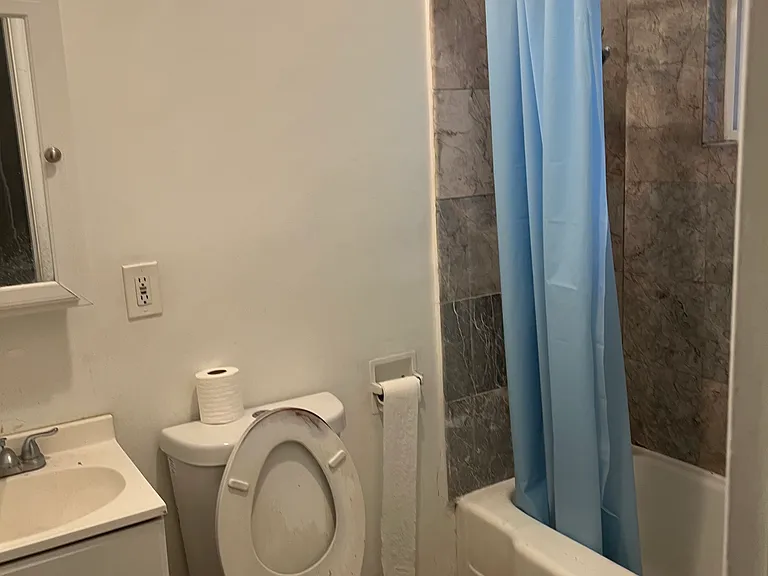 21 S Roosevelt Ave #23 — Photo 6