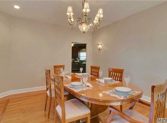 5th image of 37 Hamlet Dr #16
