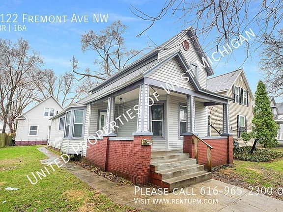 2nd image of 1122 Fremont Ave NW