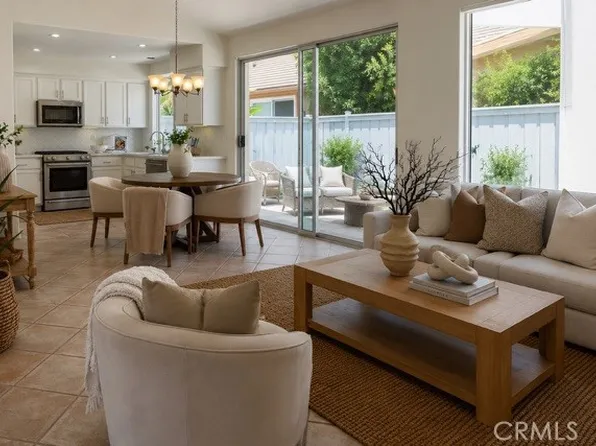 13396 N Hearst Ct, Tustin, CA 92782