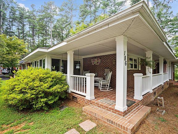 4th image of 186 Pine Cone Dr