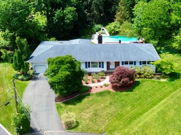 615 Lamanna Dr, River Vale Twp., NJ 07675