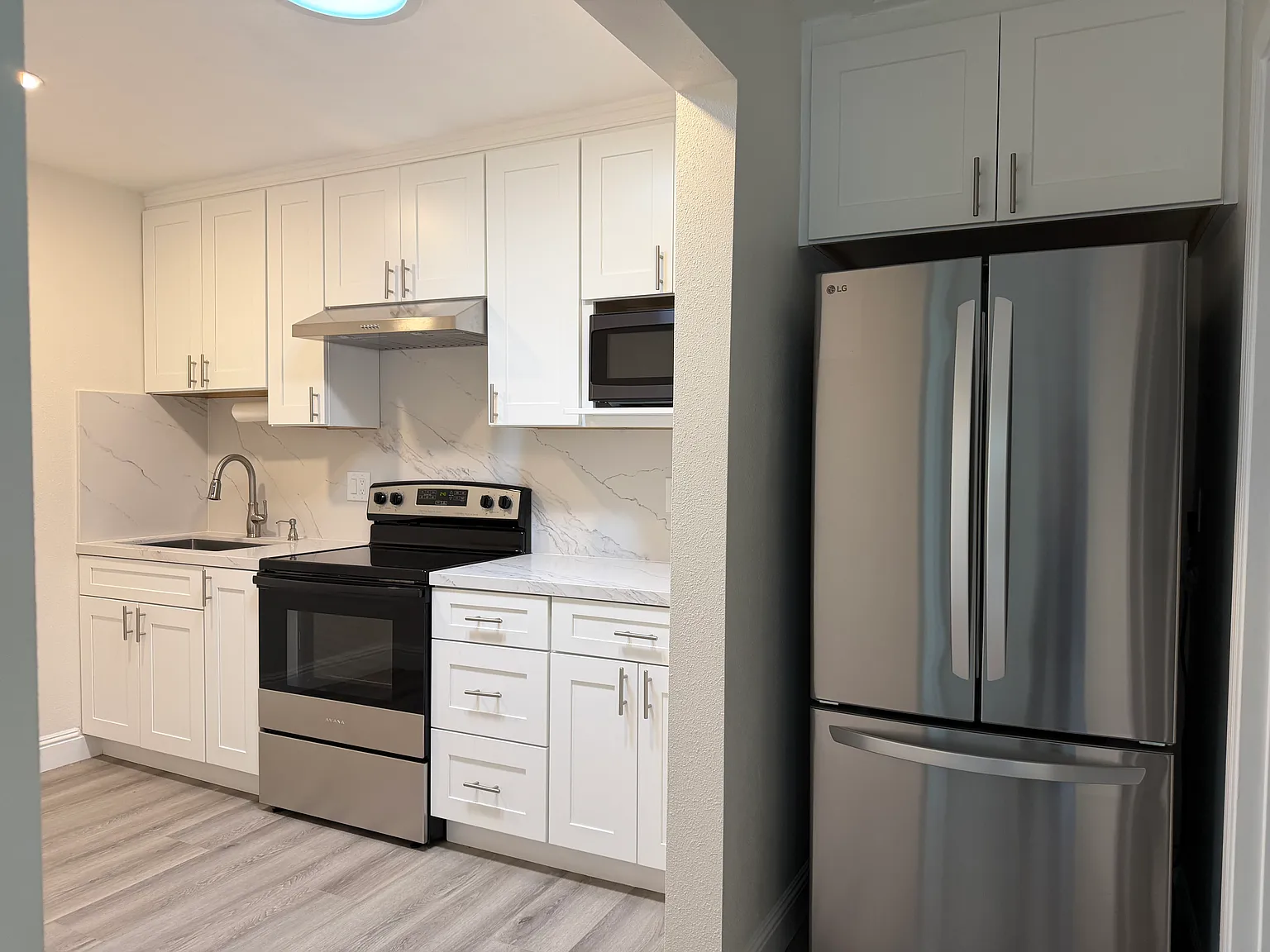 1 bed, 640 sqft, $2,995 — Photo 1