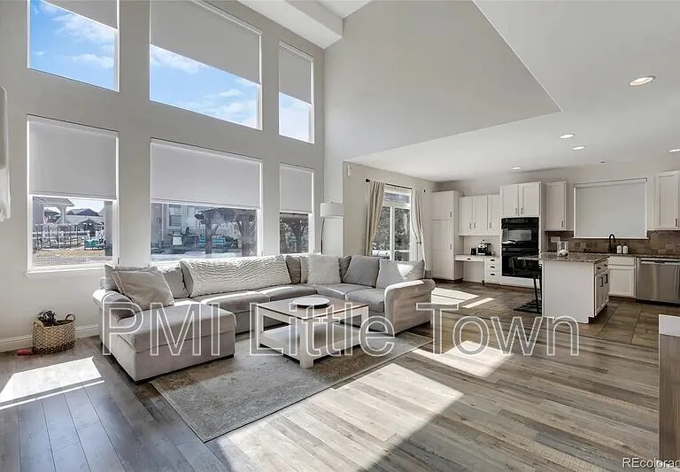 24646 E Florida Ave — Photo 4