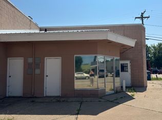 302 N Main St, Marion, WI 54950