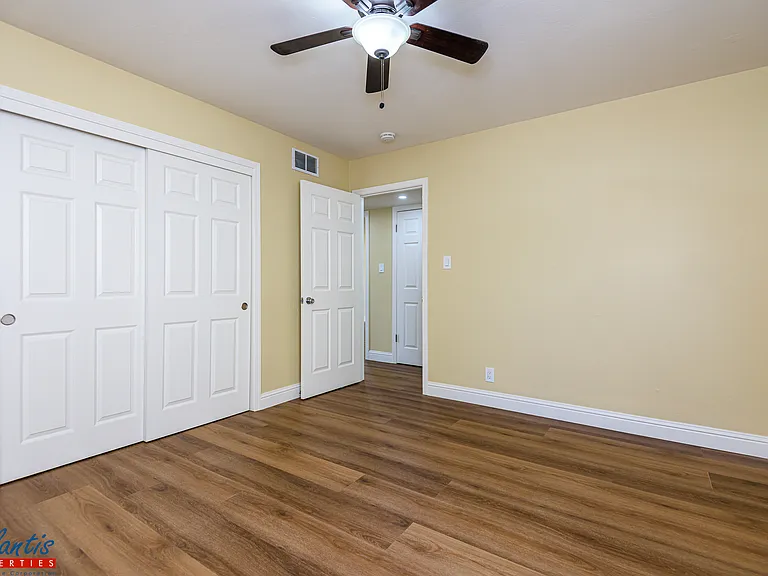 214 Washington St #2 — Photo 9