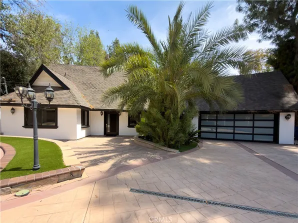 5836 Winnetka Ave, Woodland Hills, CA 91367