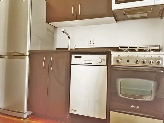 Rented by The Search D&M | media 41