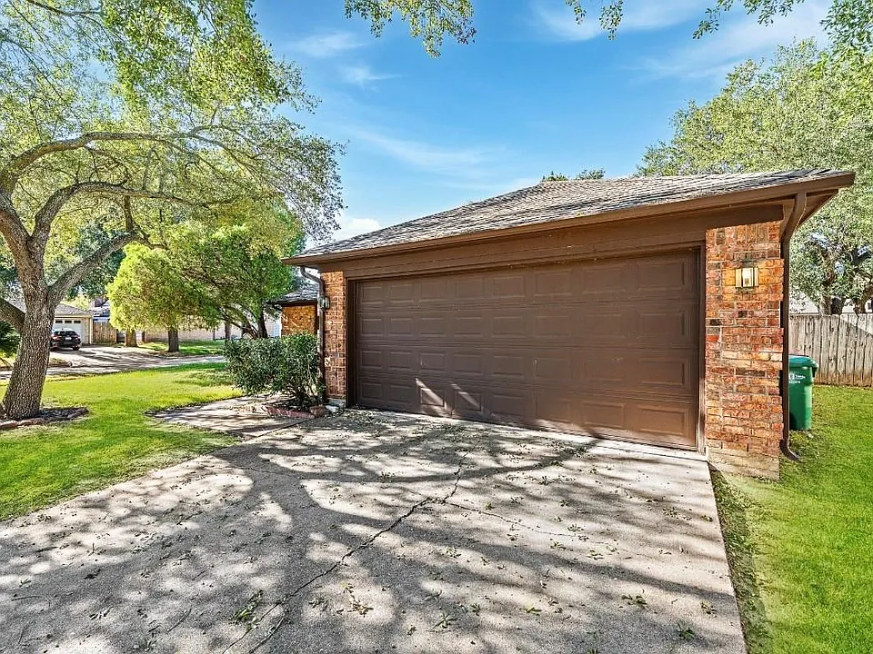22018 Silver Lode Dr