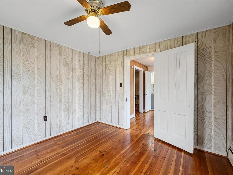 309 N Lawrence St — Photo 16