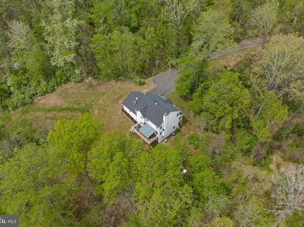 6678 Turning Run Ln, Marshall, VA 20115