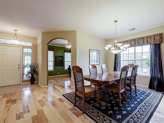 2nd image of 209 Settlers Valley Dr