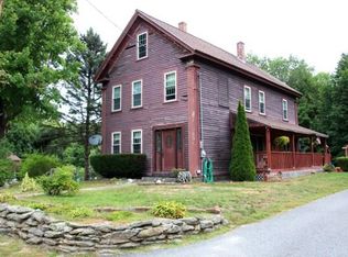 17 Pleasant St, Royalston, MA 01368