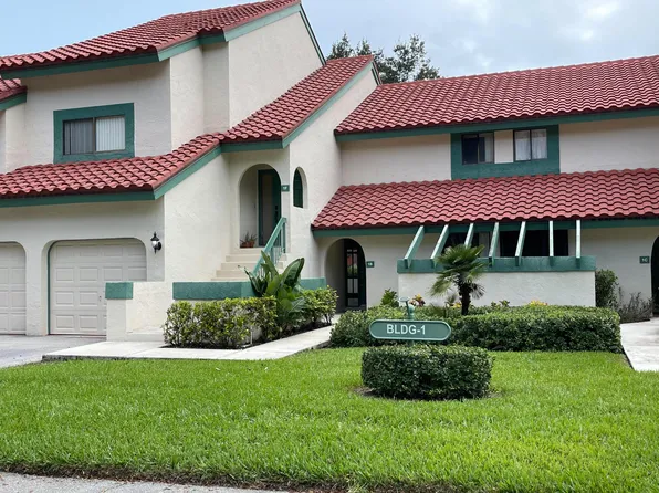 1 Lexington Lane E #B, Palm Beach Gardens, FL 33418