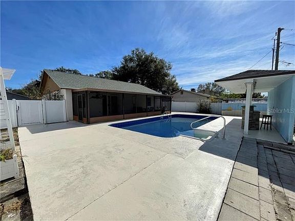 5th image of 5734 El Dorado Ave