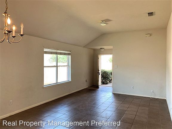 2nd image of 15702 Kiplands Bend Dr