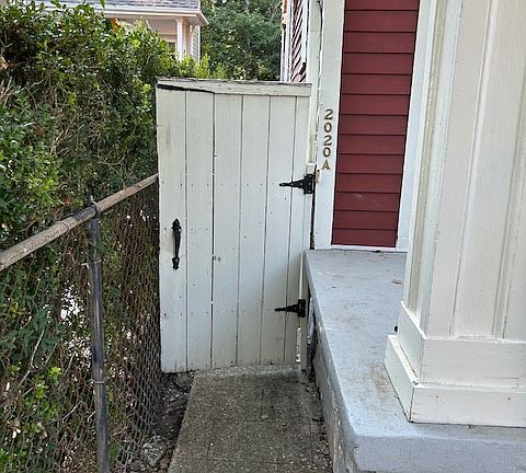 2nd image of 2020A Burdette St