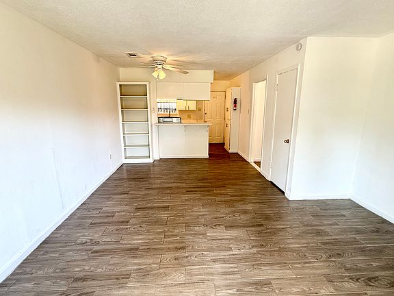 3rd image of 2104 James Bowie Dr APT 13