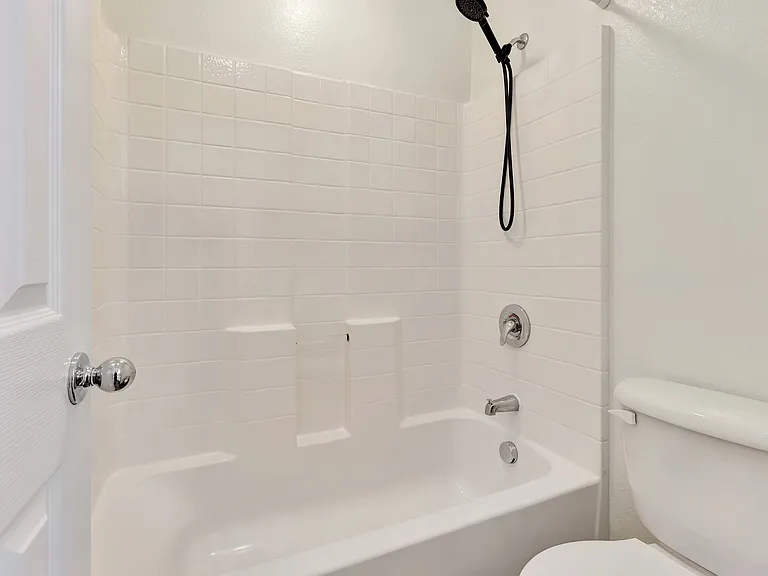 2822 Escala Cir — Photo 3