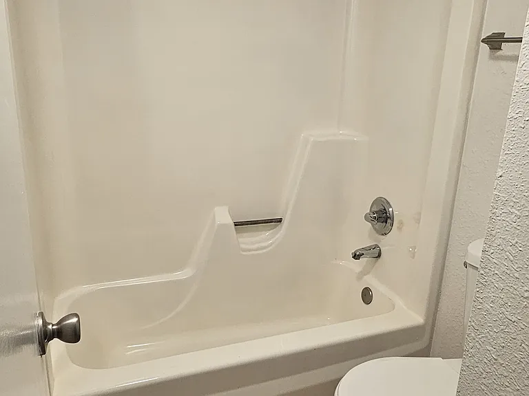 Georgia Villa Apartments — Photo 7