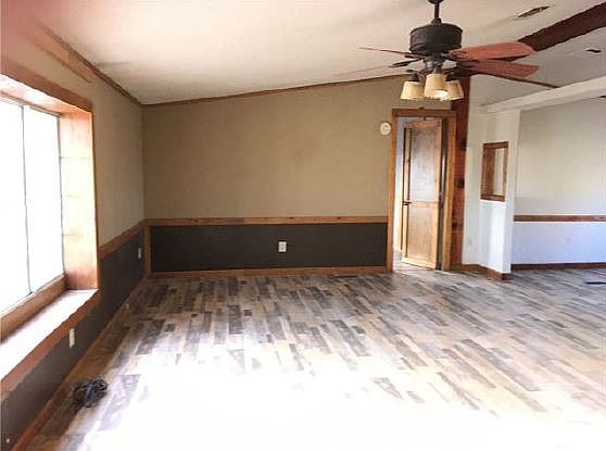 Additional Living Room