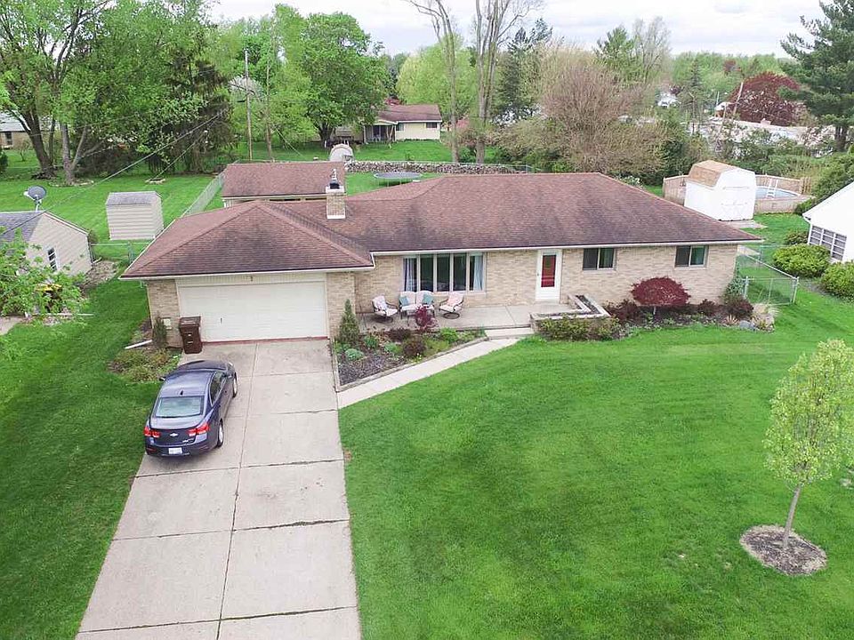 1st image of 422 Woodhaven Dr