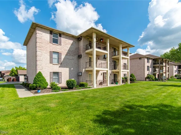 7363 Eisenhower Dr, Youngstown, OH 44512