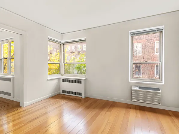 530 East 90th Street image 9 of 9